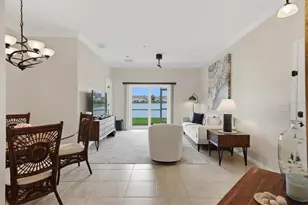 3582 Parkridge Cir, Sarasota, FL 34243 - Photo 2