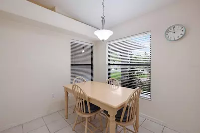 4413 74th Avenue E, Sarasota, FL 34243 - Photo 14