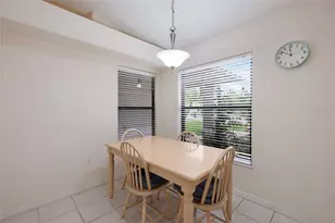 4413 74th Ave E, Sarasota, FL 34243 - Photo 14