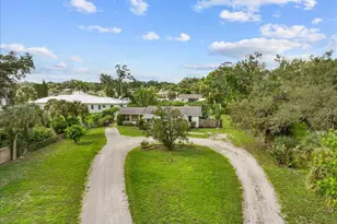2404 Bispham Rd, Sarasota, FL 34231 - Photo 48