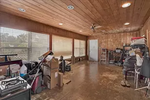 2404 Bispham Rd, Sarasota, FL 34231 - Photo 22