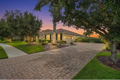 17009 1st Drive E, Bradenton, FL 34212 - Photo 2