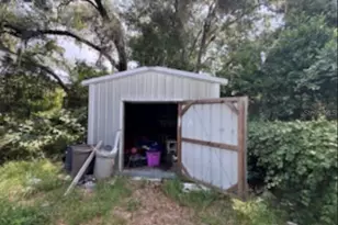 38124 Illinois St, Lady Lake, FL 32159 - Photo 4