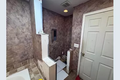 38124 Illinois Street, Lady Lake, FL 32159 - Photo 16