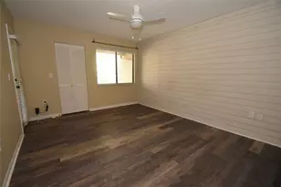 1687 Brookhouse Cir, Sarasota, FL 34231 - Photo 8