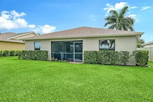 7226 34th St E, Sarasota, FL 34243 - Photo 44