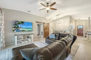 7226 34th St E, Sarasota, FL 34243 - Photo 20