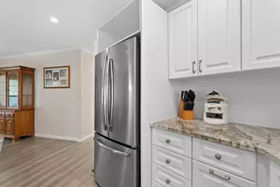 808 53rd Avenue E #18, Bradenton, FL 34203 - Photo 10