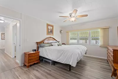 808 53rd Avenue E #18, Bradenton, FL 34203 - Photo 12