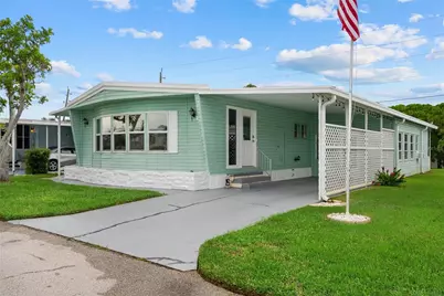 808 53rd Avenue E #18, Bradenton, FL 34203 - Photo 2