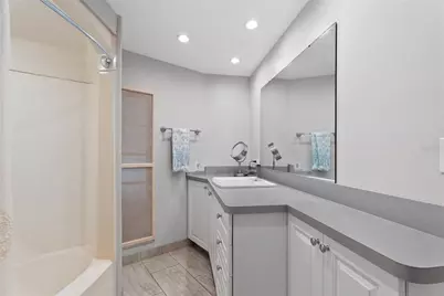 808 53rd Avenue E #18, Bradenton, FL 34203 - Photo 18