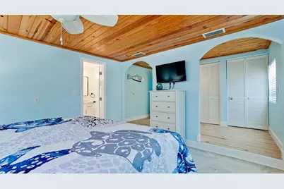 601 Saint Judes Drive, Longboat Key, FL 34228 - Photo 14