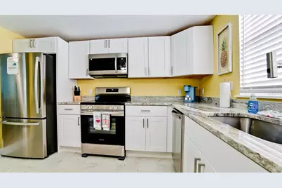 601 Saint Judes Drive, Longboat Key, FL 34228 - Photo 4