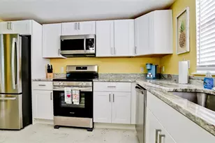 601 St Judes Dr, Longboat Key, FL 34228 - Photo 4