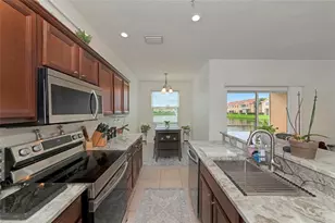 3426 Parkridge Cir, Sarasota, FL 34243 - Photo 16