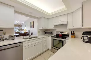 3715 Pinecone Ct, Sarasota, FL 34238 - Photo 10