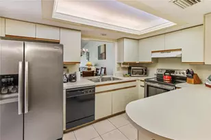 3715 Pinecone Ct, Sarasota, FL 34238 - Photo 12