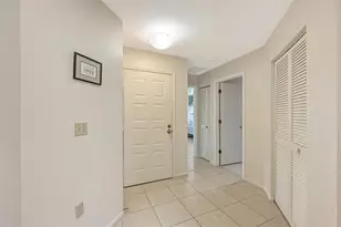 3715 Pinecone Ct, Sarasota, FL 34238 - Photo 6
