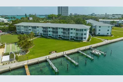 771 John Ringling Boulevard #3, Sarasota, FL 34236 - Photo 2