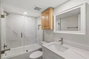 5600 Beach Way Dr, Sarasota, FL 34242 - Photo 36