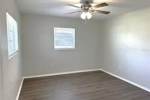 2740 Heather Pl, Sarasota, FL 34235 - Photo 18