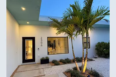 2306 Valencia Drive, Sarasota, FL 34239 - Photo 2