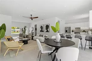 2306 Valencia Dr, Sarasota, FL 34239 - Photo 12