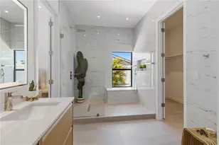 2306 Valencia Dr, Sarasota, FL 34239 - Photo 24