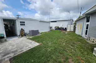 130 Capri Dr, Palmetto, FL 34221 - Photo 24