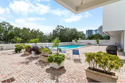 33 S Gulfstream Avenue #305, Sarasota, FL 34236 - Photo 4