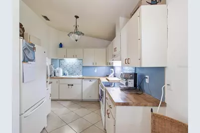 308 Chartley Court N, Sarasota, FL 34232 - Photo 12