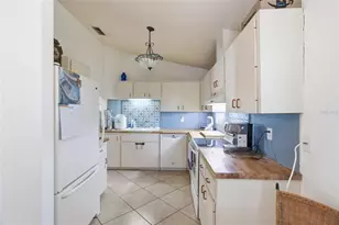 308 Chartley Ct N, Sarasota, FL 34232 - Photo 12