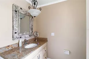 308 Chartley Ct N, Sarasota, FL 34232 - Photo 30