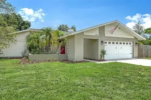 1551 Georgetowne Ln, Sarasota, FL 34232 - Photo 2