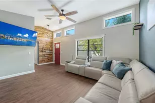1551 Georgetowne Ln, Sarasota, FL 34232 - Photo 14