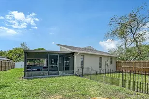 1551 Georgetowne Ln, Sarasota, FL 34232 - Photo 26