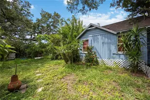 2126 Olentary St, Sarasota, FL 34231 - Photo 8