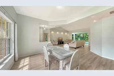 2929 Sandringham Place, Sarasota, FL 34235 - Photo 18