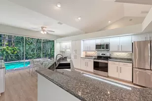 2929 Sandringham Pl, Sarasota, FL 34235 - Photo 4