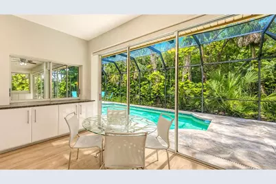 2929 Sandringham Place, Sarasota, FL 34235 - Photo 6