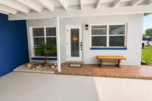 1004 Dartmouth Dr, Bradenton, FL 34207 - Photo 2