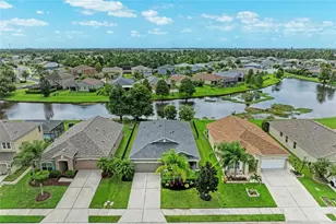 8920 39th St Cir E, Parrish, FL 34219 - Photo 2