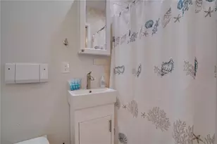 76 N Shore Dr, Anna Maria, FL 34216 - Photo 18