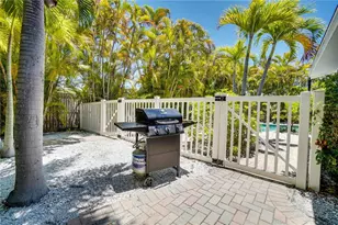 76 N Shore Dr, Anna Maria, FL 34216 - Photo 38