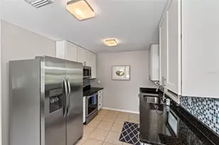 2475 Alameda Avenue, Sarasota, FL 34234 - Photo 6
