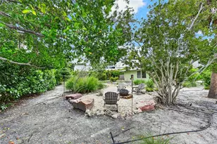 2475 Alameda Avenue, Sarasota, FL 34234 - Photo 32