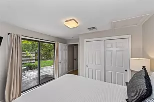 2475 Alameda Avenue, Sarasota, FL 34234 - Photo 18