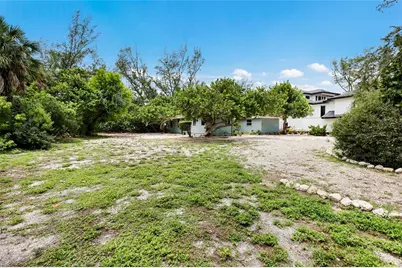 103 51st Street, Bradenton Beach, FL 34217 - Photo 16