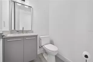 2590 Floyd St, Sarasota, FL 34239 - Photo 4