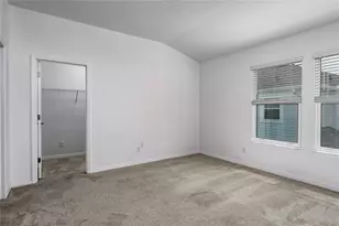 254 Via Anina Dr, Sarasota, FL 34243 - Photo 14